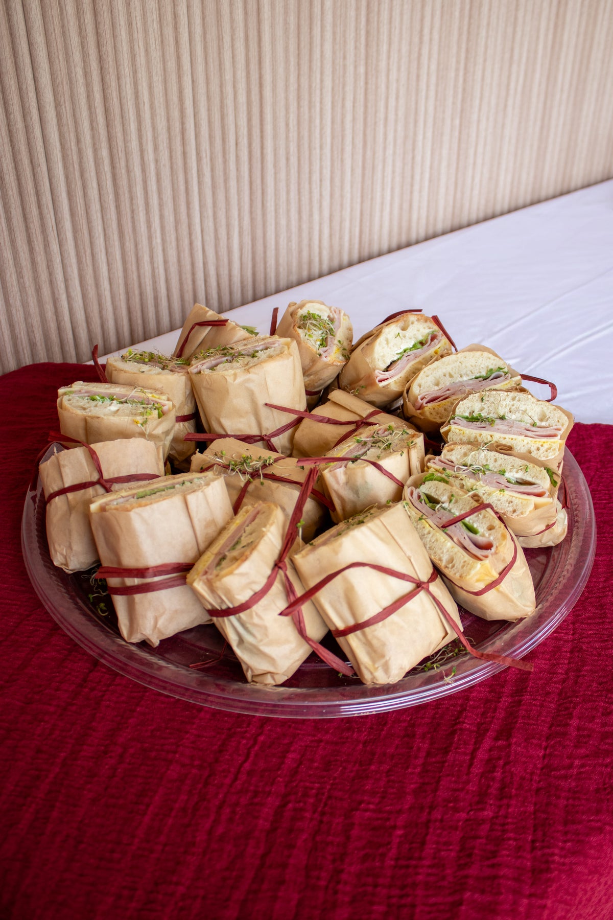 loulou-et-filles-traiteur-boite-a-partager-sandwich-2_1